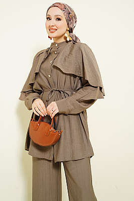 Pelerinli Gold Düğmeli Takım Vizon - İkili Takım