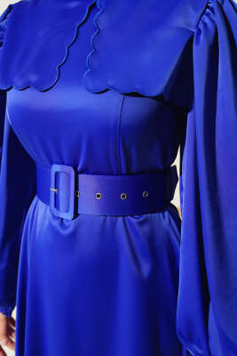 Pelerinli Kemerli Saten Elbise Saks - Tesettür Elbise