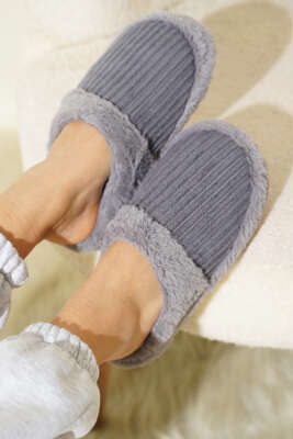 Peluş Kadın Terlik Füme 