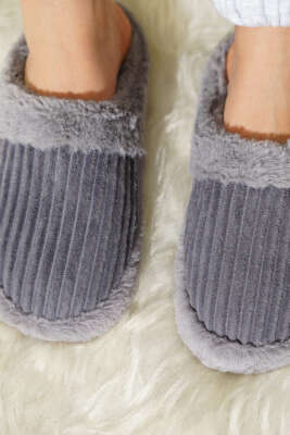 Peluş Kadın Terlik Füme - Terlik