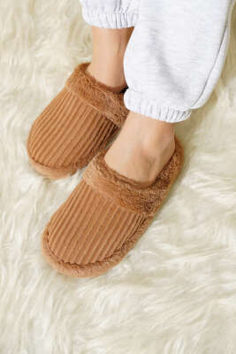 Peluş Kadın Terlik Taba 