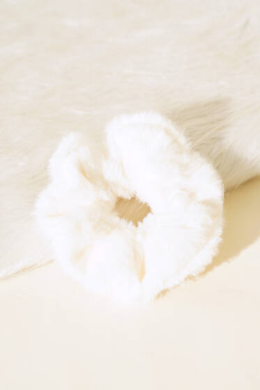 Peluş Lastik Toka Ekru - Toka