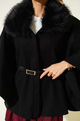 Peluş Yaka Kemerli Kaşe Panço Siyah - Kadın Giyim Modelleri