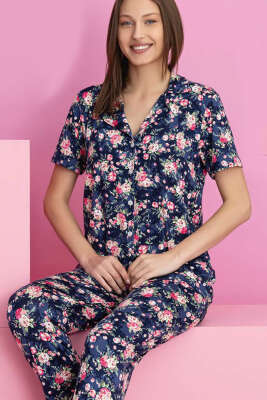 Pembe Çiçekli Kısa Kol Düğmeli Pijama Takımı Lacivert - Kadın Pijama Takımı