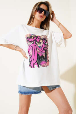Pembe Panter Baskılı T-shirt Beyaz - Kadın Giyim Modelleri