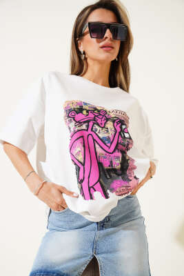 Pembe Panter Baskılı T-shirt Beyaz - Kadın Giyim Modelleri