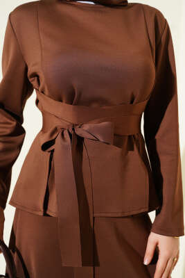 Pens Detaylı Kuşaklı Scuba İkili Etekli Takım Kahve - İkili Takım