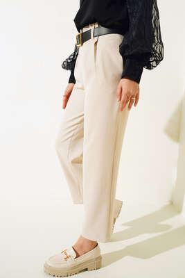 Pile Detaylı Kemerli Cepli Pantolon Bej - Pantolon