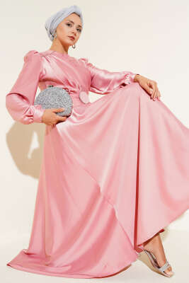 Pile Yakalı Taş Detaylı Saten Abiye Elbise Pudra - Tesettür Elbise