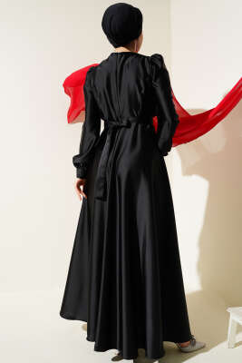 Pile Yakalı Taş Detaylı Saten Abiye Elbise Siyah - Tesettür Elbise