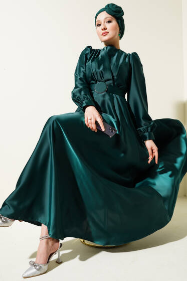 Pile Yakalı Taş Detaylı Saten Abiye Elbise Zümrüt - Elbise