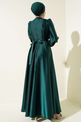 Pile Yakalı Taş Detaylı Saten Abiye Elbise Zümrüt - Tesettür Elbise