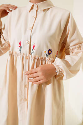 Pileli Çiçek Nakışlı Gömlek Taş - Yılın Fırsatı