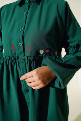 Pileli Çiçek Nakışlı Gömlek Zümrüt - Yılın Fırsatı