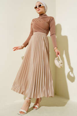 Pileli Deri Görünümlü Bel Lastikli Etek Bej - Uzun Etek