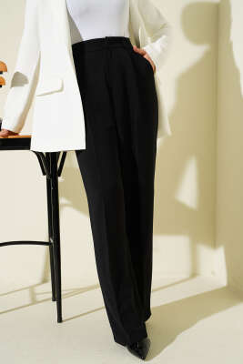 Pileli Geniş Paça Kumaş Pantolon Siyah - MİSS PERRY