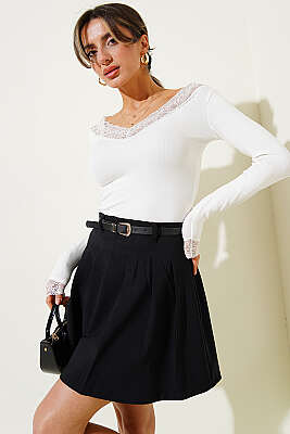 Pileli Kemerli Mini Etek Siyah 