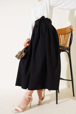 Pileli Kuşaklı Kloş Etek Siyah - MUSTİ