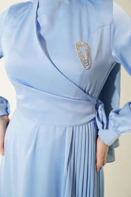 Pileli Yan Bağlamalı Saten Abiye Elbise Bebe Mavi - Elbise