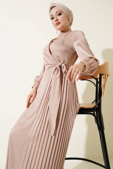 Pileli Yan Bağlamalı Saten Abiye Elbise Bej - Elbise