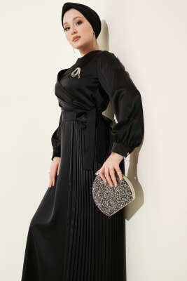 Pileli Yan Bağlamalı Saten Abiye Elbise Siyah - Elbise