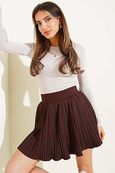 Pilese Detaylı Mini Etek Kahve - Kadın Giyim Modelleri
