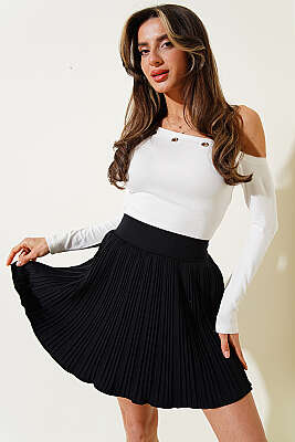 Pilese Detaylı Mini Etek Siyah 