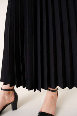 Piliseli Bel Lastikli Etek Siyah - Uzun Etek