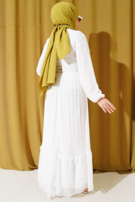 Piliseli Fırfırlı Kuşaklı Şifon Elbise Beyaz - Tesettür Elbise
