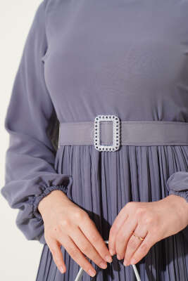 Piliseli Fırfırlı Kuşaklı Şifon Elbise Gri - Tesettür Elbise