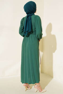 Piliseli Kemerli Ayrobin Elbise Pers Yeşili - Tesettür Elbise