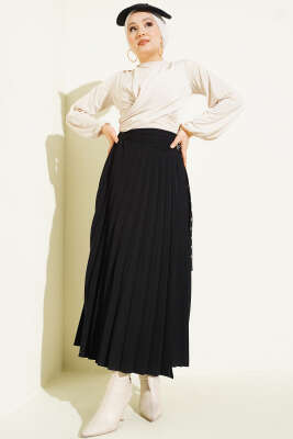 Piliseli Yan Kemer Detaylı Etek Siyah - Etek