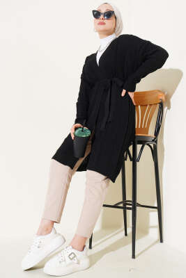 Pirinç Örgü Desenli Kuşaklı Triko Hırka Siyah - Triko Hırka