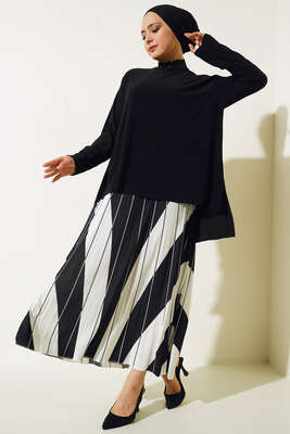Pliseli Çapraz Çizgi Desenli Etekli Takım Siyah 