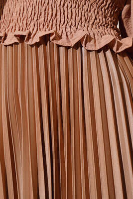 Pliseli Deri Görünümlü Etek Camel - Uzun Etek