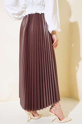 Pliseli Deri Görünümlü Etek Kahve - Uzun Etek