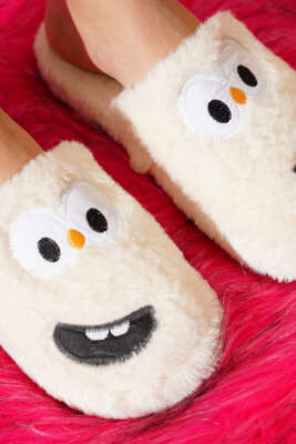 Pofuduk Detaylı Kadın Terlik Ekru - Terlik