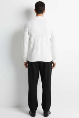 Polo Yaka Çizgi Detaylı Erkek Kazak Beyaz - Erkek Kazak