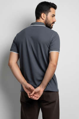 Polo Yaka Düğmeli Arma Detaylı Erkek T-shirt Füme - Erkek Polo Yaka Tişört