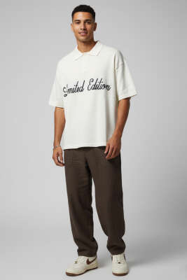 Polo Yaka Yazılı Erkek Triko T-shirt Kemik - Erkek T-shirt