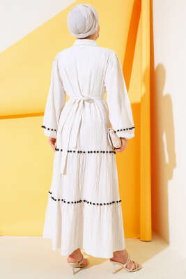 Ponpon Şerit Detaylı Elbise Ekru - Tesettür Elbise