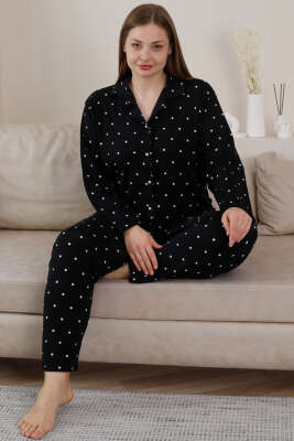 Puantiyeli Düğmeli Büyük Beden Pijama Takımı Siyah 