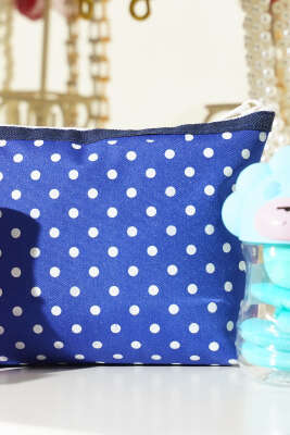 Puantiyeli Makyaj Çantası Saks - Makyaj Aksesuarları