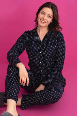 Puantiyeli Önü Düğmeli Süet Pijama Takımı Lacivert - Kadın Pijama Takımı
