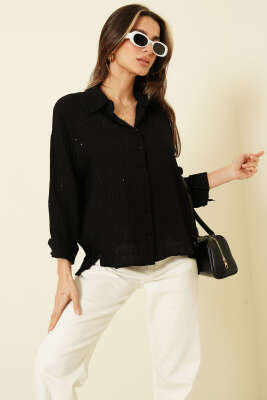 Pul Detaylı Çizgi Kabartma Gömlek Siyah - Kadın Giyim Modelleri