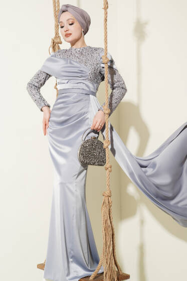 Pul Payet Detaylı Kuyruklu Abiye Elbise Gri - Elbise