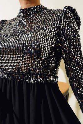 Pul Payetli Kuşaklı Elbise Siyah - Tesettür Elbise