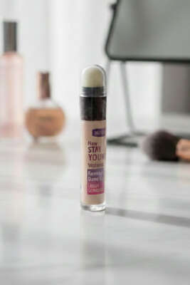 Pürüzsüz Göz Altı Kapatıcısı 102 