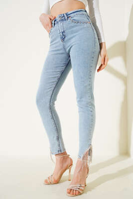 Püskül Taşlı Dar Paça Kot Pantolon Açık Kar - Kadın Giyim Modelleri