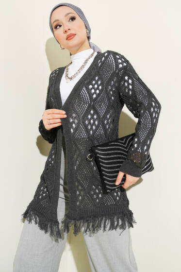 Püsküllü Baklava Desen Ajurlu Hırka Füme - Hırka